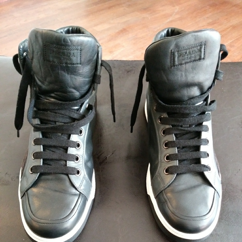 PRADA SNEAKERS